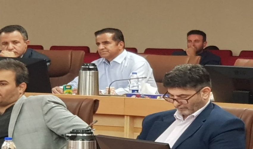 نشستی در خصوص انعقاد تفاهم نامه فی مابین اداره کل منابع طبیعی و آبخیزداری استان لرستان با کشت و صنعت  دانش بنیان خرمان