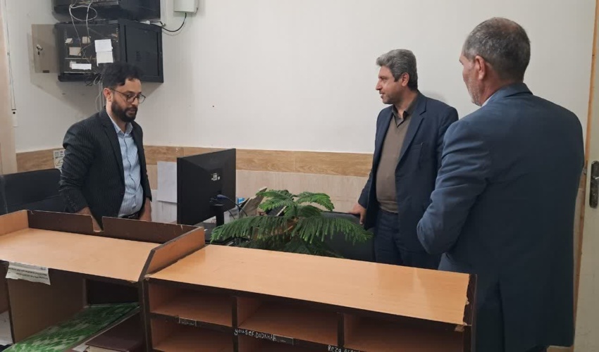جنگل های لرستان دچار زمین لغزش شده اند