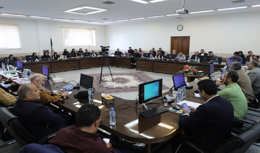 برگزاری جلسه شورای معاونین در اداره کل منابع طبیعی و آبخیزداری لرستان