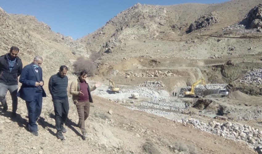 بازدید سرپرست اداره کل منابع طبیعی و آبخیزداری استان لرستان از پروژه های آبخیزداری 