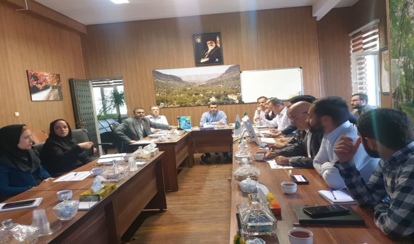 تشکیل کمیته گیاه پزشکی آفات و امراض جنگل ها و مراتع استان با حضور کارشناسان  دفاتر حفاظت و حمایت و دفتر بازرسی و عملکرد سازمان منابع طبیعی کشور 