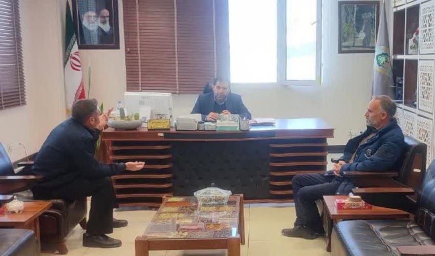دیدار و ملاقات مردمی مستمر مدیرکل منابع طبیعی و آبخیزداری استان لرستان با مردم 