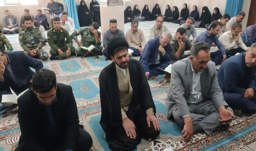 محفل انس با قرآن مجید بمناسبت شهادت حضرت آیت الله رئیسی و هیئت همراه در نمازخانه اداره کل منابع طبیعی و و آبخیزداری استان لرستان برگزار شد