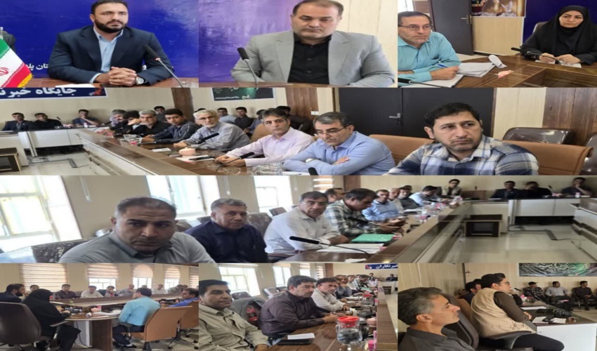 جلسه هم اندیشی با دهیاران بخش مرکزی و بالاگریوه درفرمانداری پلدختر برگزارشد. 