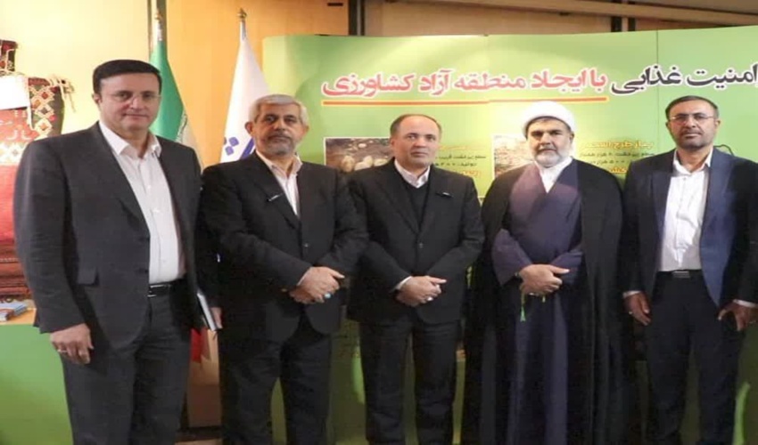 بازدید وزیر جهاد کشاورزی و سرپرست سازمان منابع طبیعی از نمایشگاه جنوب کرمان