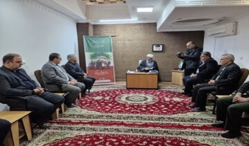 دیدار دکتر سیف فرماندار شهرستان چگنی با مدیر و کارکنان اداره منابع طبیعی به مناسبت آغاز هفته منابع طبیعی و آبخیزداری 