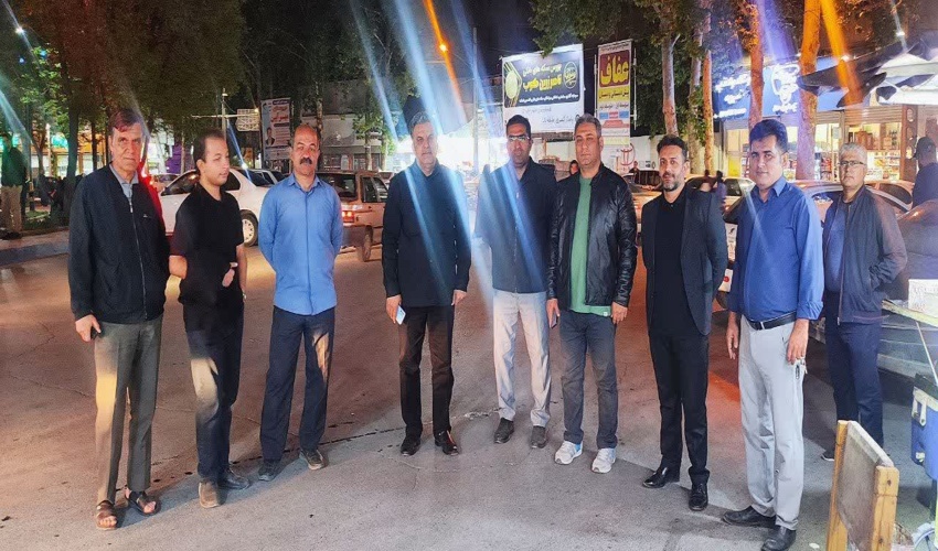 حضور مدیر وکارکنان اداره کل منابع طبیعی وآبخیزداری استان لرستان در میعادگاه شبانه درموکب شهدای سازمان منابع طبیعی وآبخیزداری در عزای امام شهید واعلام بیعت با حضرت آیت‌الله سید مجتبی حسینی خامنه ای